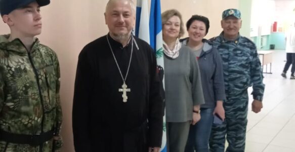торжественное открытие учебно-военных сборов десятиклассников Киренского храма